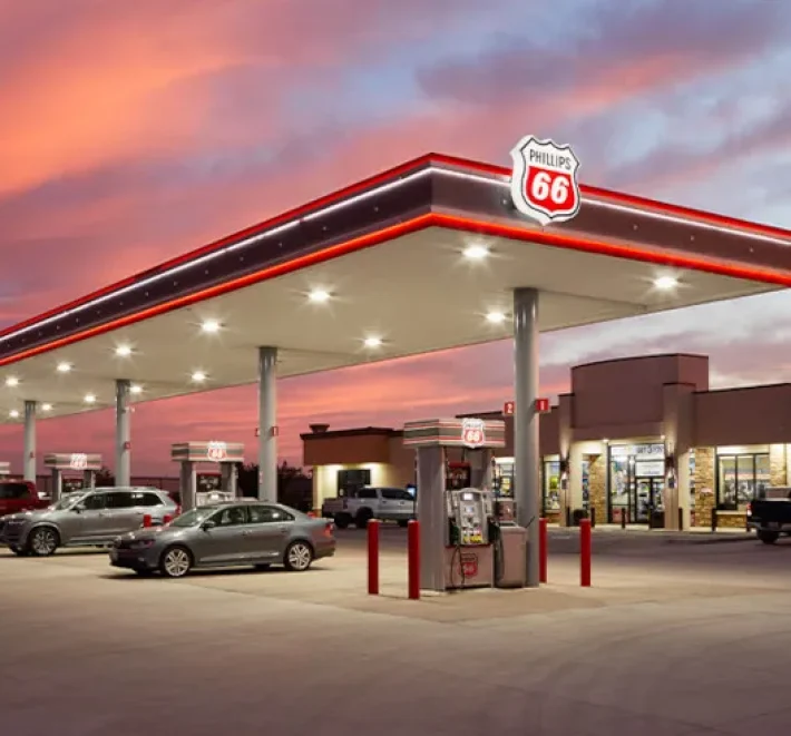 Mismanaged Gas Station in Austin